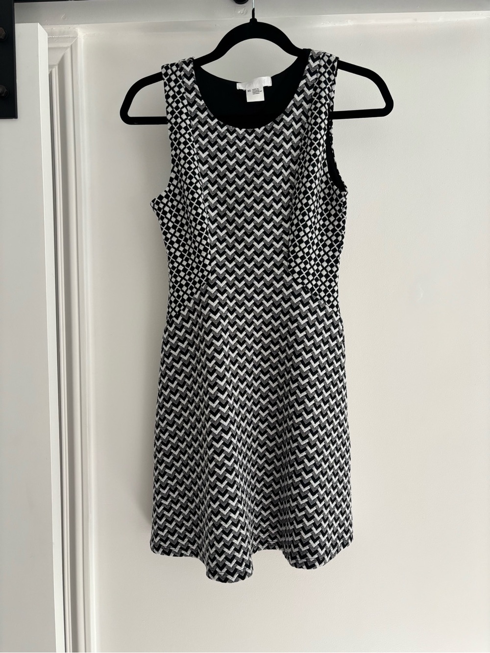 Cooperative Black and White Sleeveless Patterned Dress